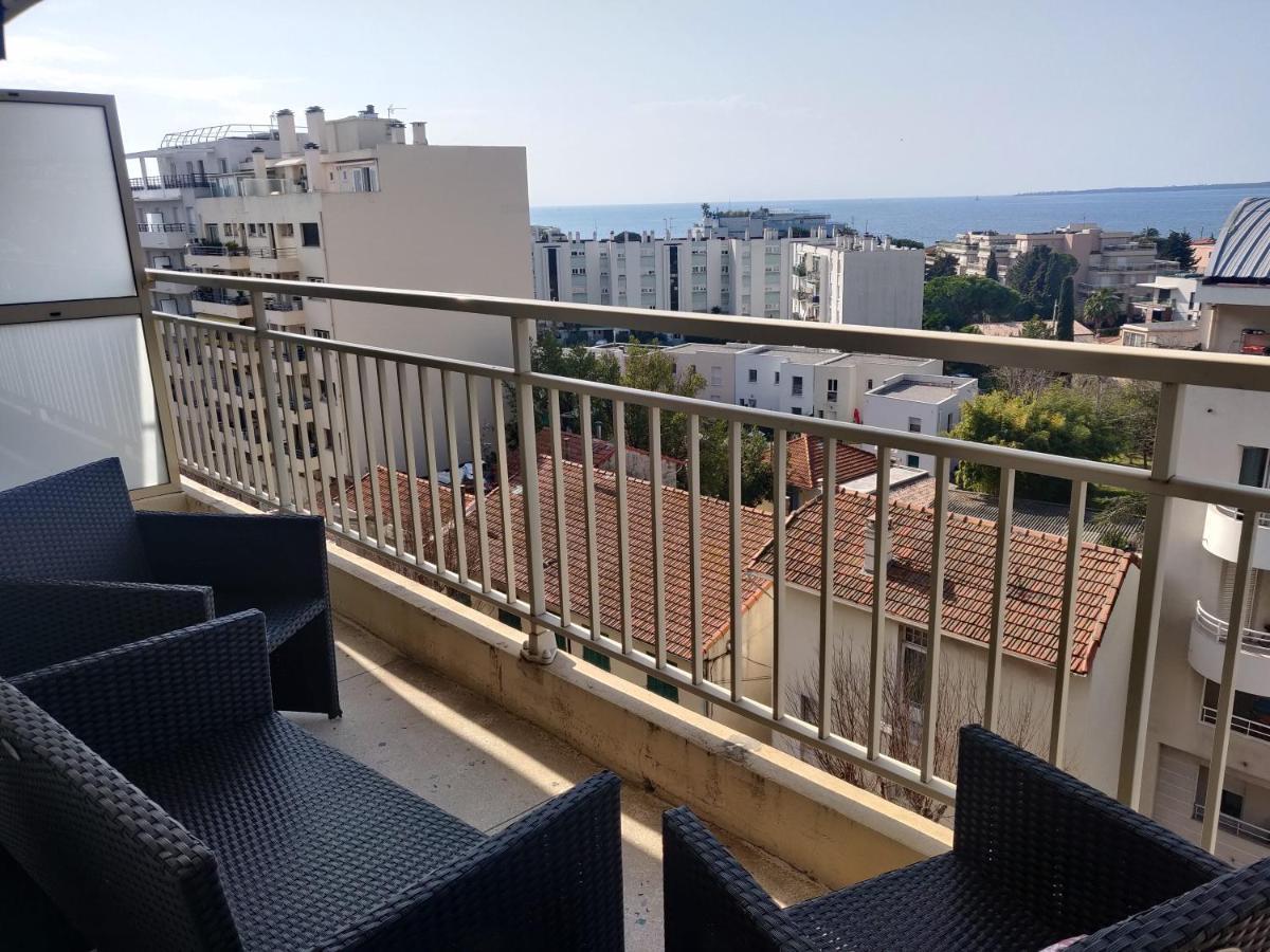 3 Pieces Pres Des Plages De Juan Avec Parking Exterior foto